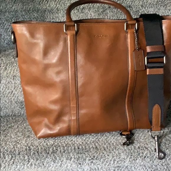 Large Coach leather brief case, hardly used. - Picture 2 of 3